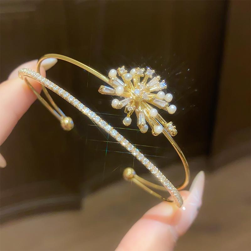 Elegant Retro French Zircon Flower & Pearl Layered Bracelet