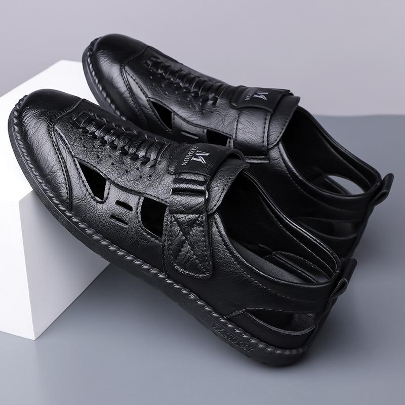 Summer Men's Sandals Outside Wear Soft Bottom Man Sandals Breathable Perforated Men's Leather Shoes Casual Men's Leather Sandals