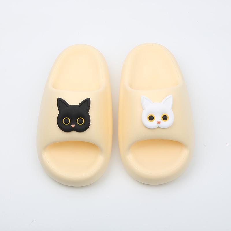 Women's Cute Hot Dog EVA Non-Slip Summer Slippers - Clog-Style, Versatile, and Casual