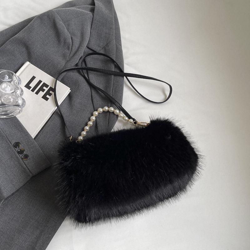 

2025 premium solid color fashionable shoulder bag women s trend early autumn fashion versatile portable plush casual messenger bag чёрный