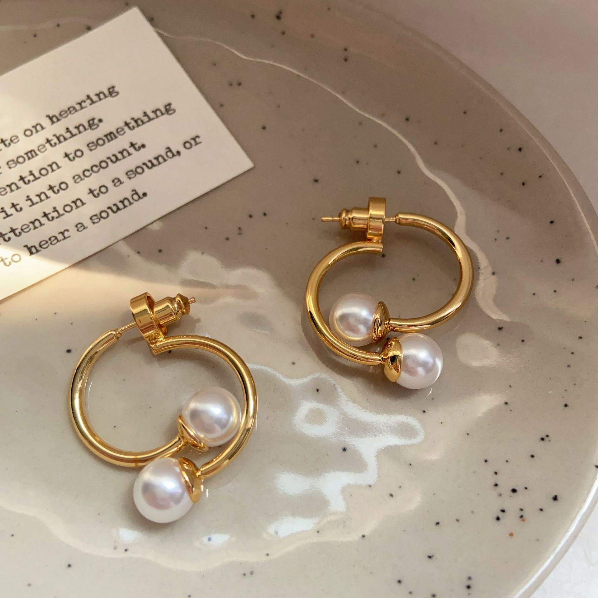 

Темпераментные серьги, Французские минималистичные серьги с маленьким ароматом, Крутой и модный новый стиль, Изысканные серьги, Трендовые