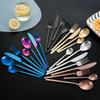 Silver-4-delars rostfritt stål Koreansk fyrkantigt handtag matt borstat kniv, gaffel och skedset Västerländsk biffkniv, gaffel och dessertsked fyradelars