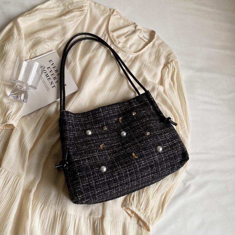 

Корейская версия сумки большой вместимости 2024 лето новая модная повседневная сумка-тоут большой вместимости простая сумка через плечо для поездок на работу чёрный