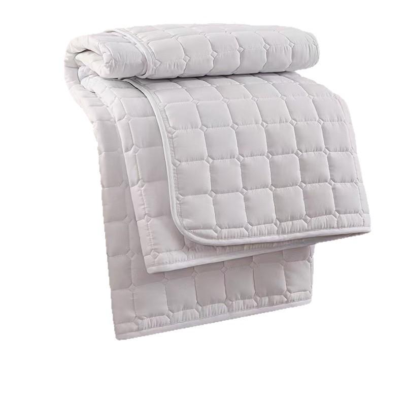 Dormitory Moisture-Absorbent & Machine-Washable Mattress Protector for Senior Care