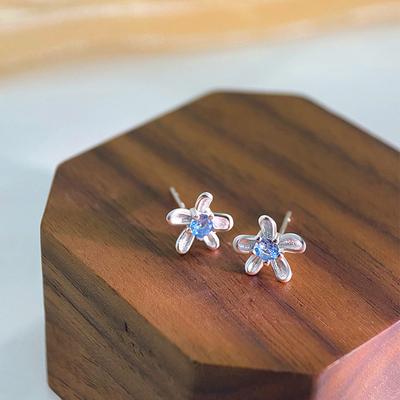 Exquisite Blue Diamond Flower Earrings for Women Sweet Little Fresh Summer Versatile Earrings