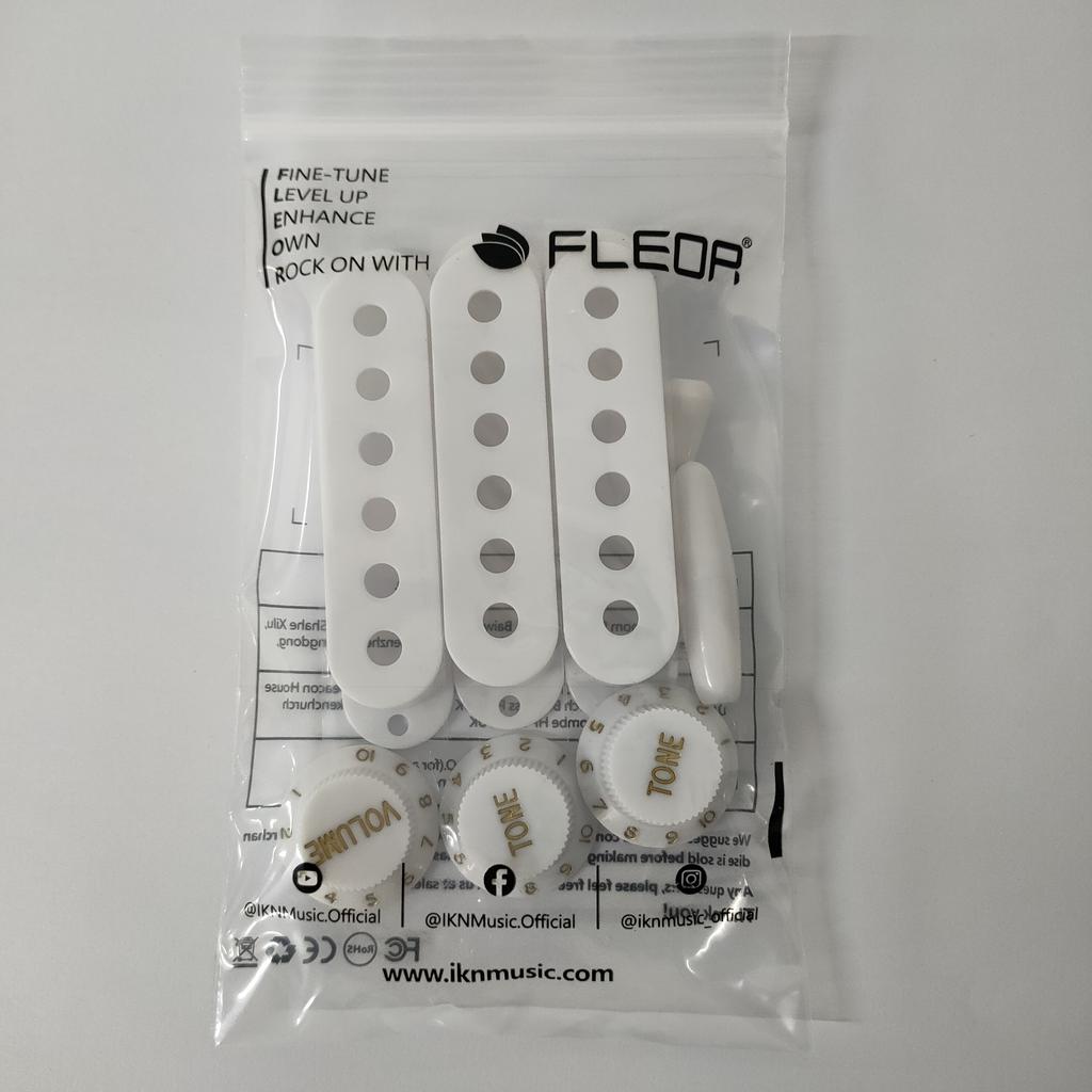 FLEOR Set von 50/50/52mm ST Single Coil Gitarren Tonabnehmer Abdeckungen 2 Ton 1 Volume Regler Schalterspitzen SSS Gitarrenteile