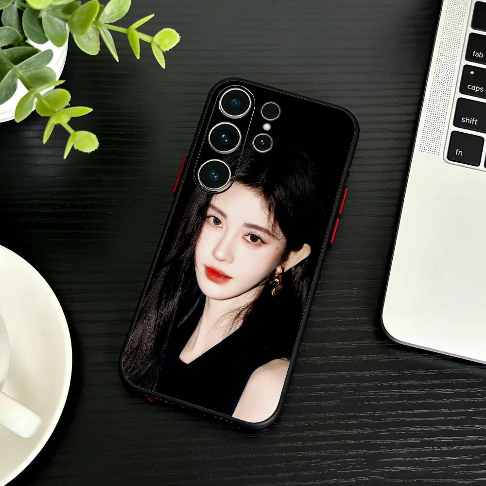 Ju Jingyi T- Kiku Phone Case For Samsung S26,S25,S24,S23,S22,S21,S20,S30,Ultra,Plus,Fe,Note,5G Black Cover