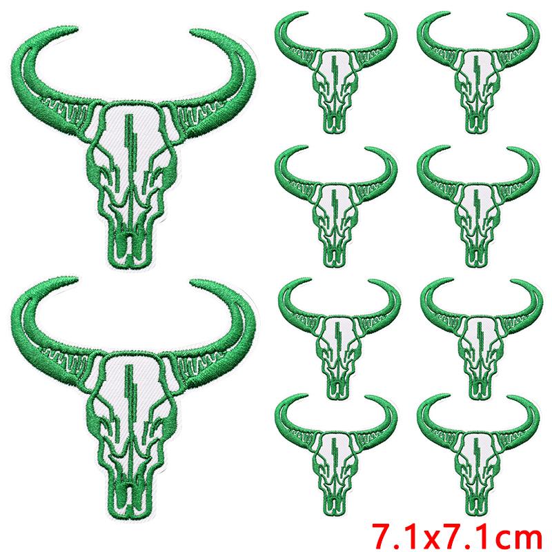 10pcs Wholesale Western Cowboys Embroidered Diy Hats Backpack Sewing Badges Greet Cow Head Patch Iron On Patches Stickers 