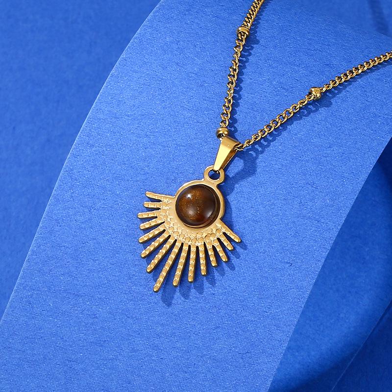 Elegant European Retro Tiger Eye Feather Pendant Necklace for Women with Stainless Steel Clavicle Chain