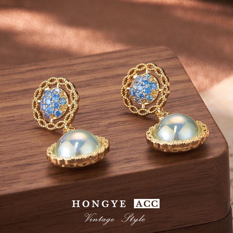 Mid-Century Vintage Retro Round Earrings In Court Style with 18K Gold-Plated Copper