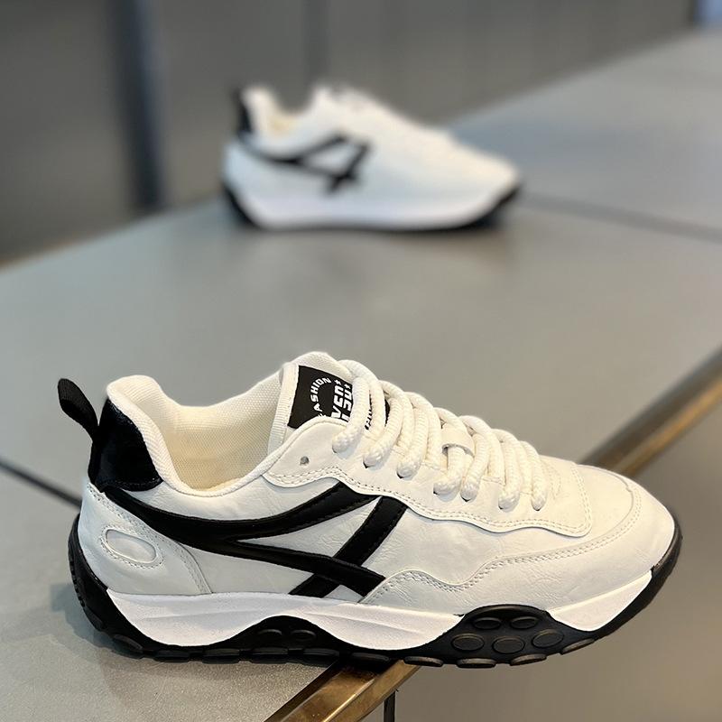 

Winter year low top thick sole comfortable leather surface sports casual wind shoes Forrest Gump shoes ysd 38 leather shoe size белый