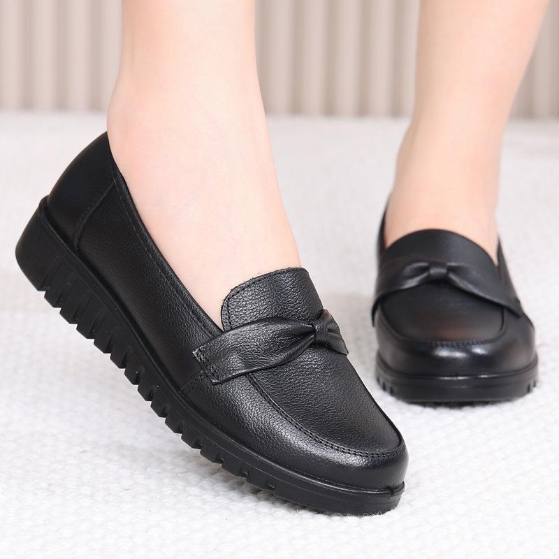 First layer cowhide middle-aged and elderly mother shoes genuine leather flat-soled women's shoes soft sole soft surface comfortable casual shallow