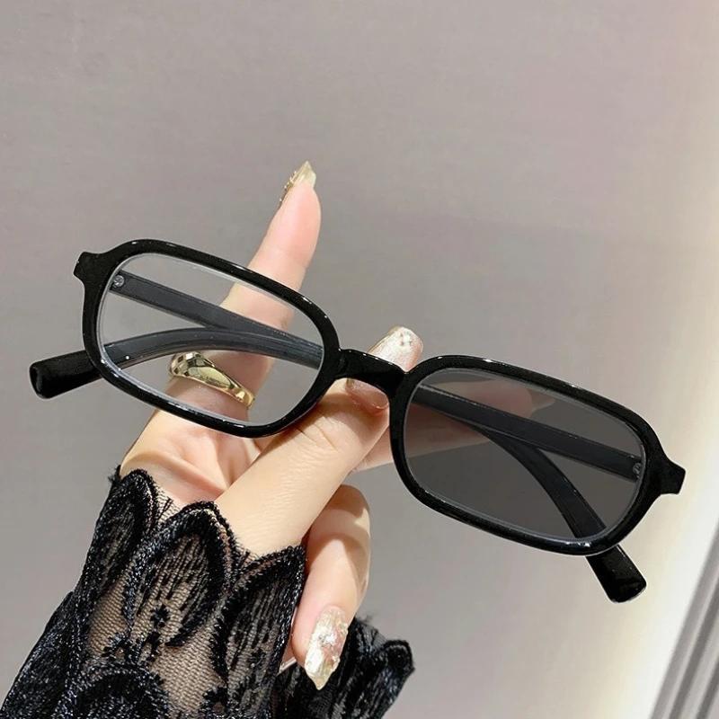 Square-Frame Photochromic Reading Glasses Stylish Women's Fashionable Premium Presbyopia Glasses with Plus Diopters 0 To +4.0