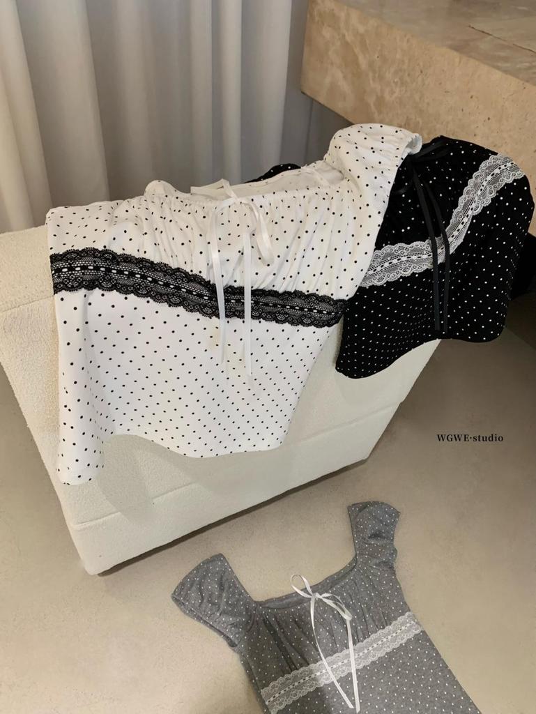 Petite Polka Dot Square Neck T-shirt - Women's Spring/Summer Slim Fit Short Sleeve Top