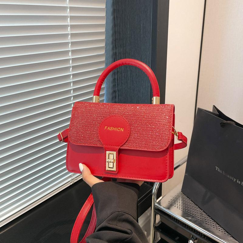 

Casual simple and fresh design splicing 2025 new texture simple and fashionable summer shoulder portable small square bag красный