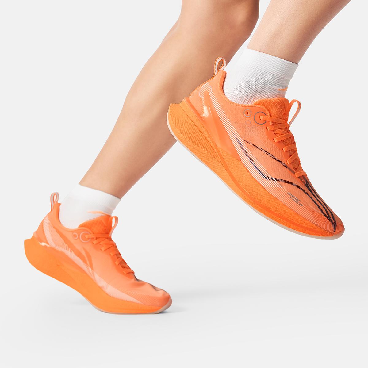 

LiNing Red Hare 8PRO Breathable And Resilient Low Top Training Racing Running Shoes Men s Fluorescent Melon Orange 41