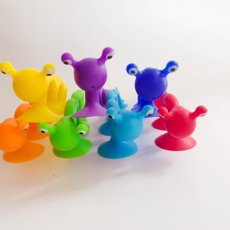 1pc Animal Sucker Toy,Long Antennae Shaped Suction Cup Toy for Stress Release, Parent-child Interactive Game, Gift for Kids Boys