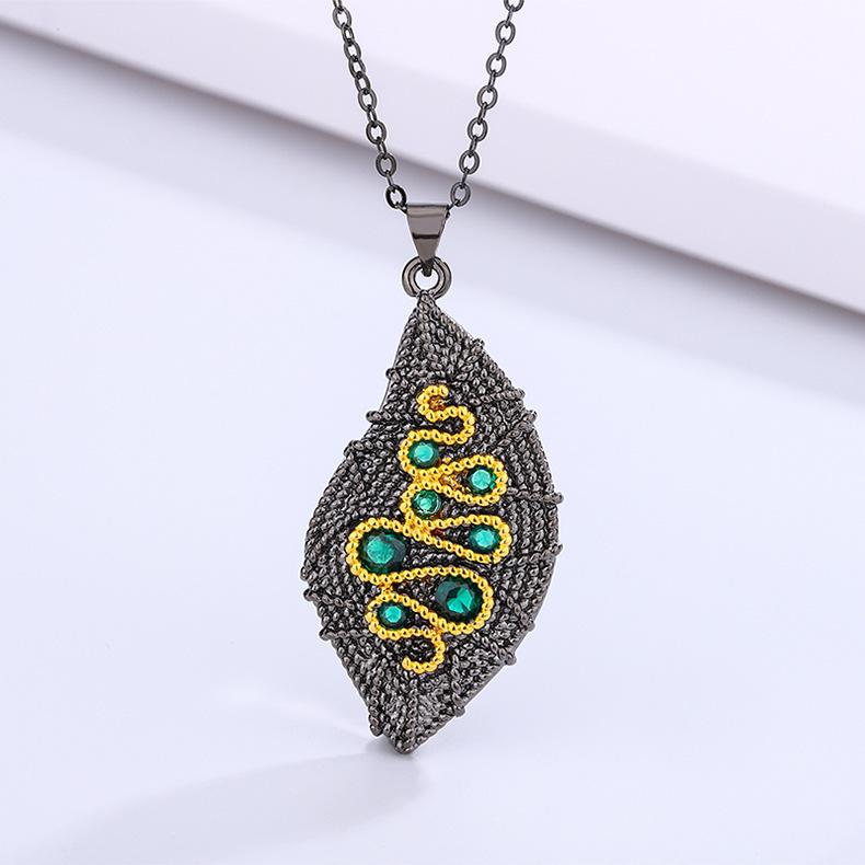 Gem Crystal Natural High-End Pendant Necklace Pendant Green Designer Craftsmanship Retro, Please Consult Customer Service Copper