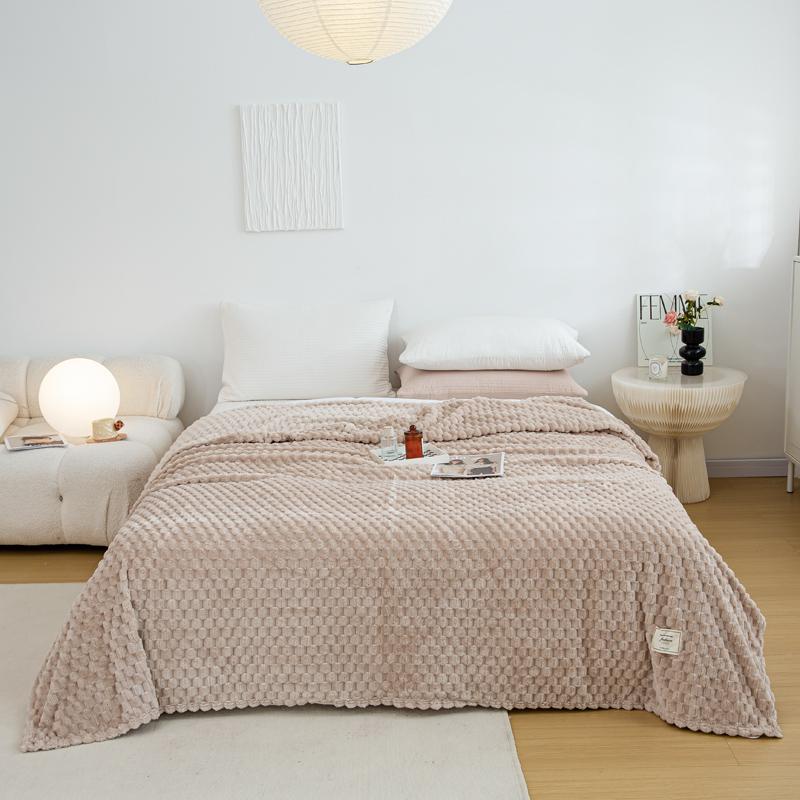 Plaid Plush Blanket Luxury Warm Fluffy Soft Solid Color Blankets Queen King Size Bedding for Bed, Couch, Chair, Sofa Washable