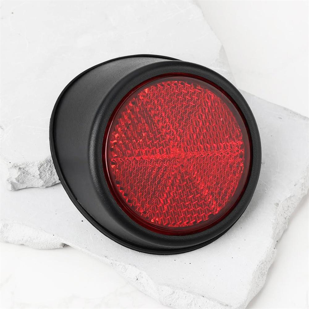 Reflektor levé strany zadního nárazníku MR109135 Pro Mitsubishi L200 K76T