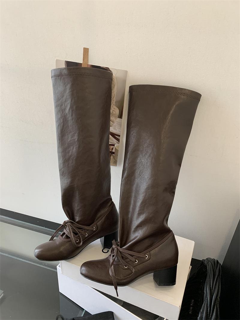 

Поддельные двухкомпонентные сапоги-трубы с ремешком из кожи, рыцарские сапоги на высоком каблуке, ретро, с круглым носком, на толстом каблуке, плиссированные сапоги-чулки 40