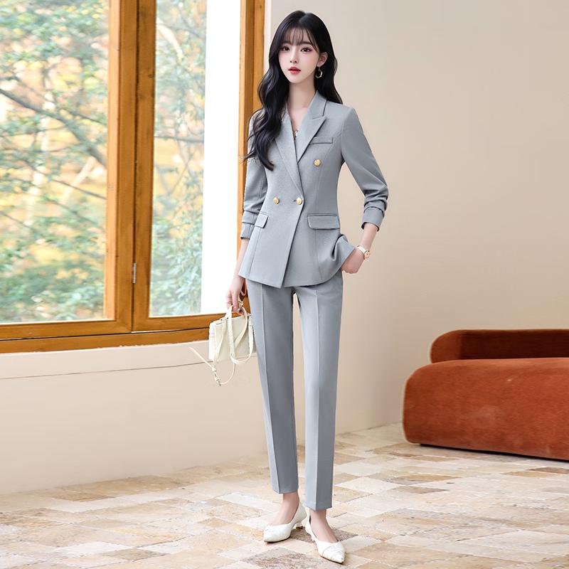 

Женский деловой костюм TROIMAN M