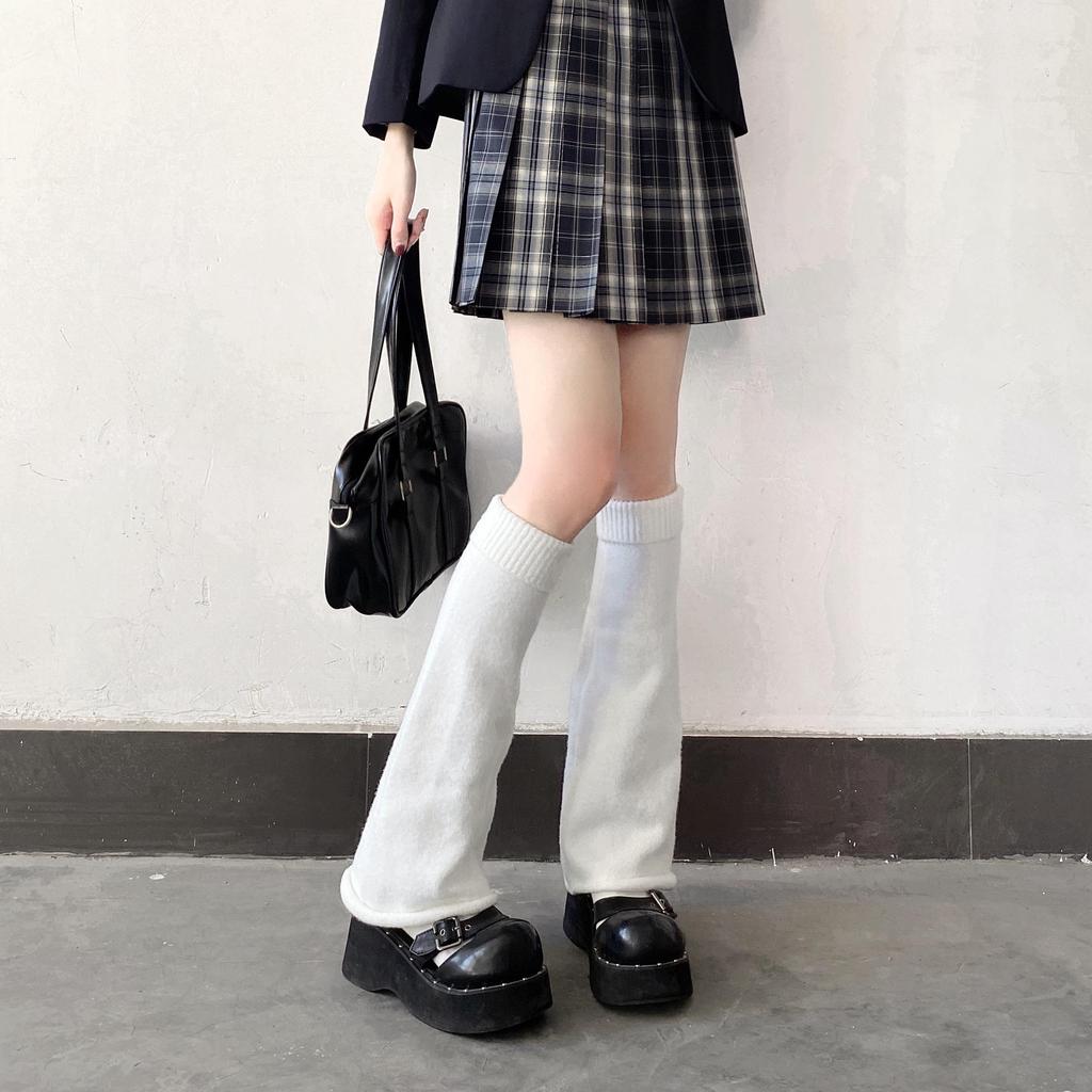 Gray-Powder Striped Wide-Leg Flared Socks - Knitted Autumn/Winter Calf Socks for Hot Girl Subculture