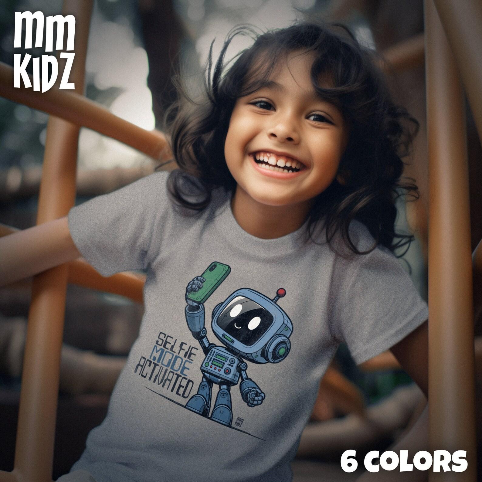 Cute Robot Selfie Graphic Tee for Kids | Adorable Tech-Inspired T-Shirt | Fun Robot Cartoon Shirt | Ideal Gift for Young Kids & Science Fans 150