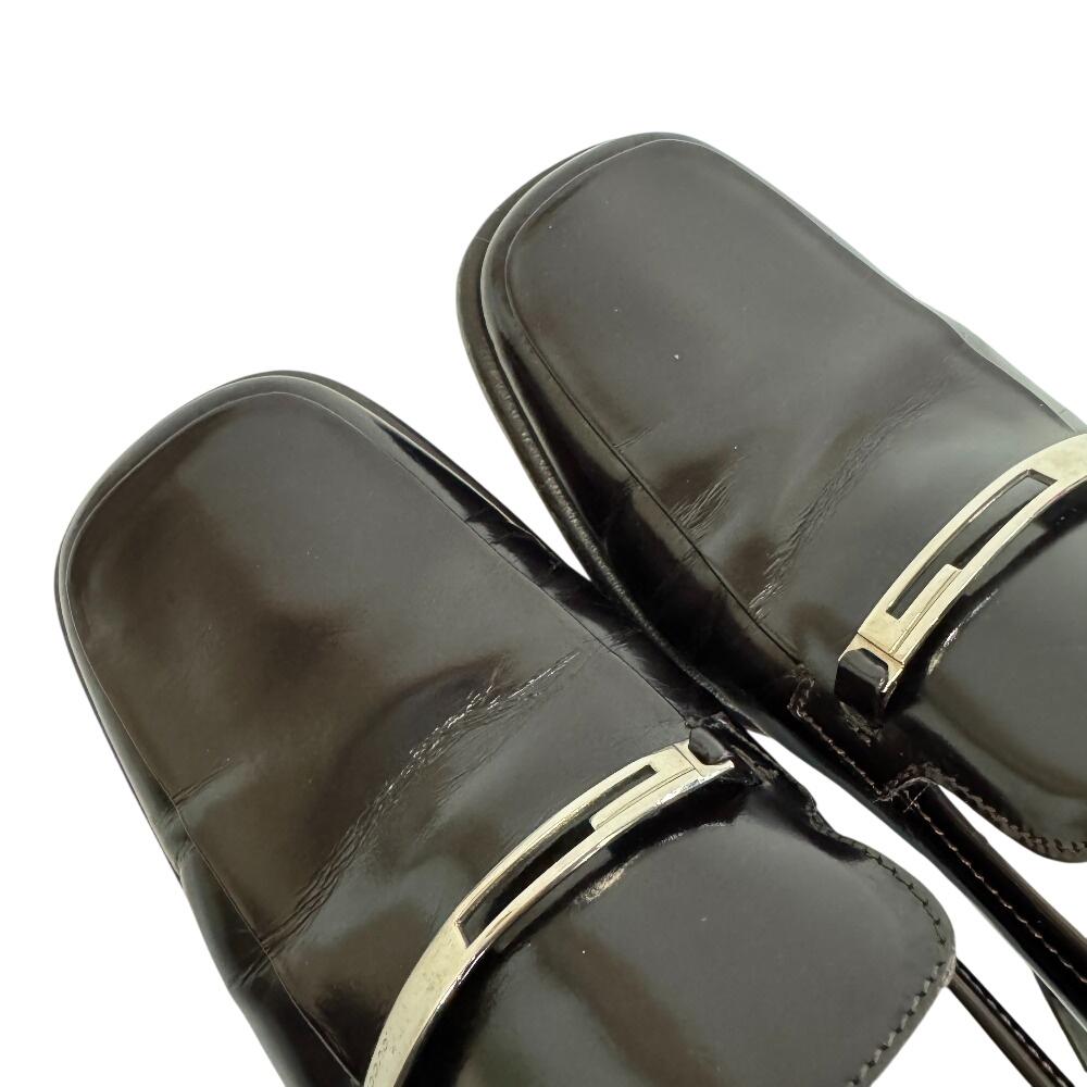 Gucci Με λογότυπο δερμάτινα loafers Καφέ δέρμα Γυναικεία Μεταχειρισμένα