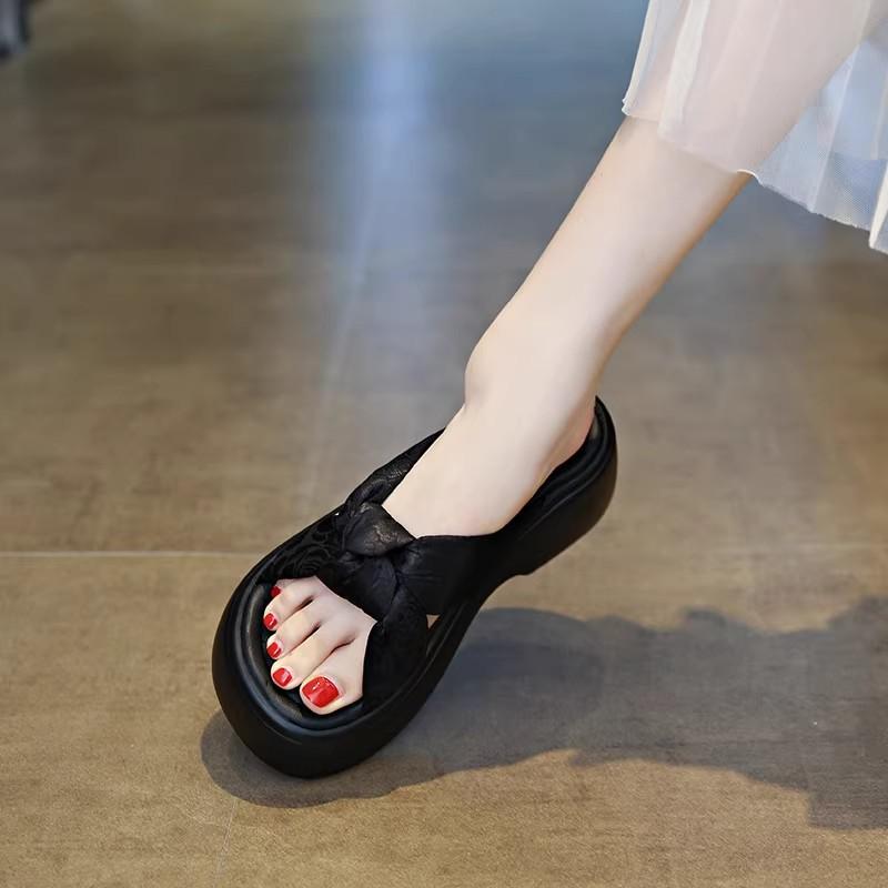 Platform slippers women's summer wear new muffin sandals high heels sandals soft-soled beach shoes