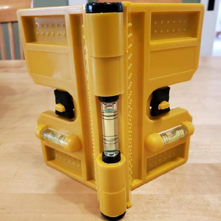 Auto Adjusting Magnetic Leveler Measurement Device With Folding Design and Three Bubble Indicators for Pipe Installation