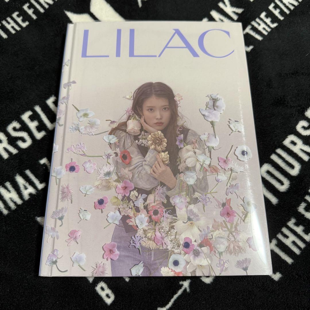 

[USED] IU LILAC Photobook with accessories
