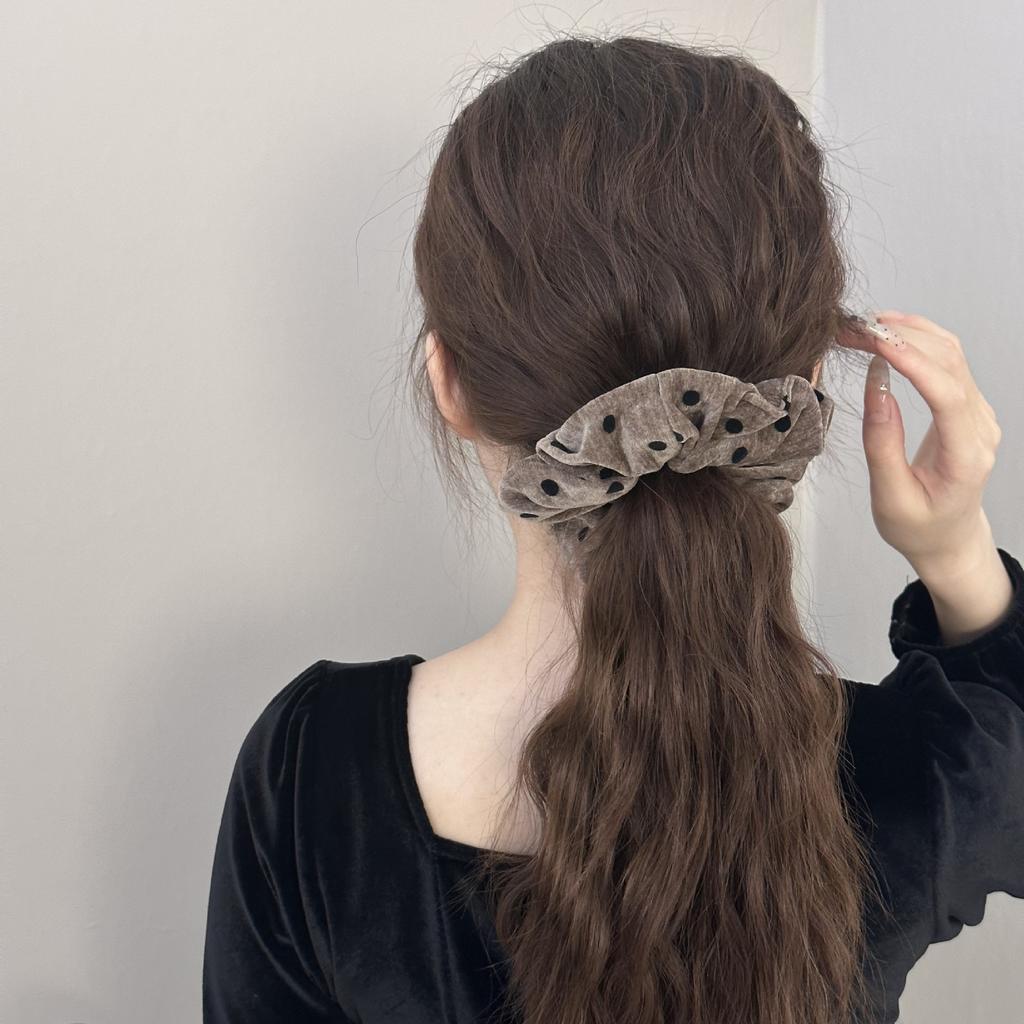 Laid-back and Retro Plush Polka Dot Large Intestinal Hair Band, High-end and Elegant Hair Tie, Women's Ponytail Hair Tie