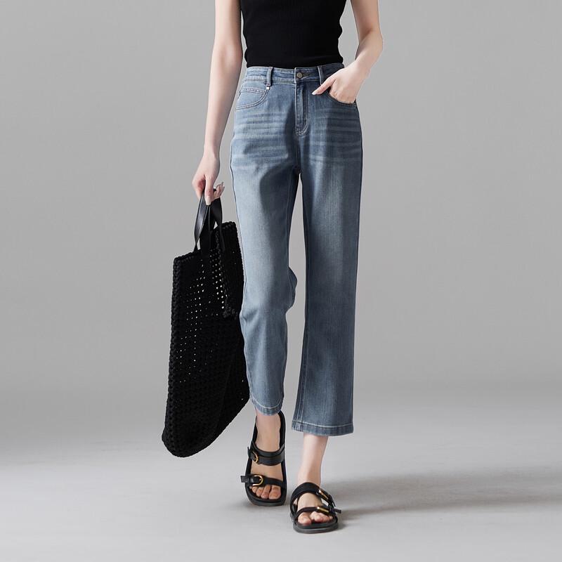 SOFSIL Women s High-Waist Cropped Lightweight Denim Flare Jeans 27/M