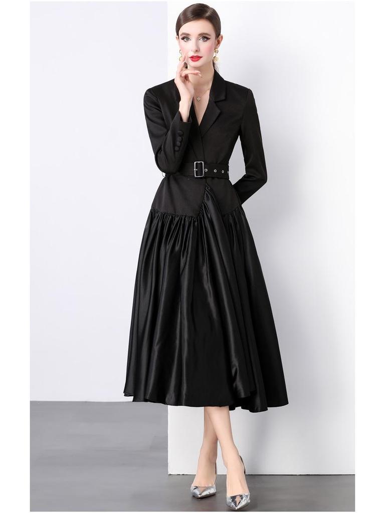Stylish French Suit Dress with Dramatic Stitching and Midi Swing Design
