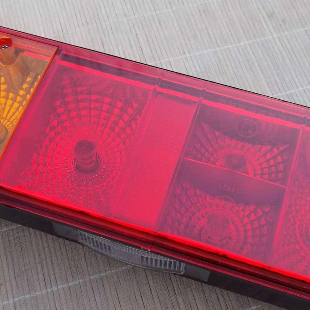 Ouman GTL Rear Tail Light for New Model EST/ETX Trucks - Original Bulb Type Brake & Reversing Light Assembly