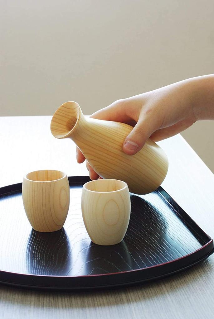 Enjoy the refreshing aroma of hinoki cypress with this wooden sake Includes a 120ml tokkuri and two 45ml guinomi Made in Enjoy the beautiful wood