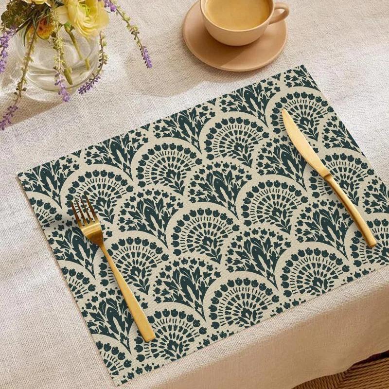 6PCS Set Luxury Table Mats Dining Table Elegant Leaf Fan Stripe Red Wave Polka Dot Pattern Placemats Golden Utensils Home Decor