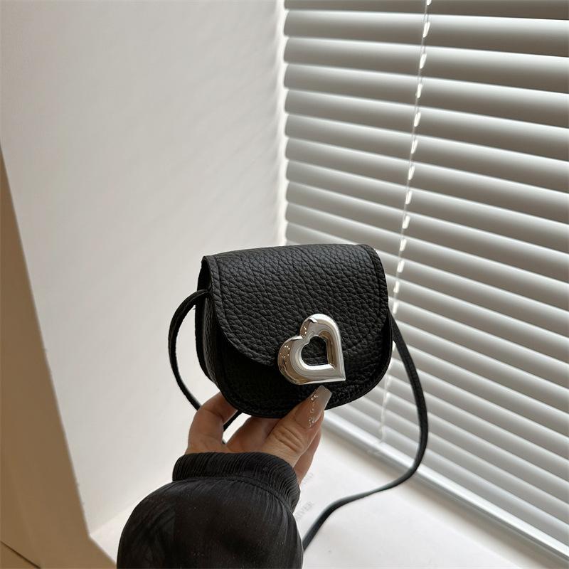 

Детская сумка Новая мини-сумка-седло в форме персикового сердца Девочки сумка-мессенджер на цепочке Сумка для мелочи чёрный