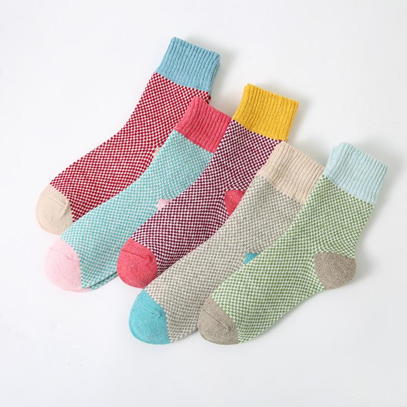 5/10 Pairs Comfortable Casual and Versatile Winter Thickened Socks Women's Warm Cross Stitch Wool Socks Retro Ethnic Style Literary Women's Socks