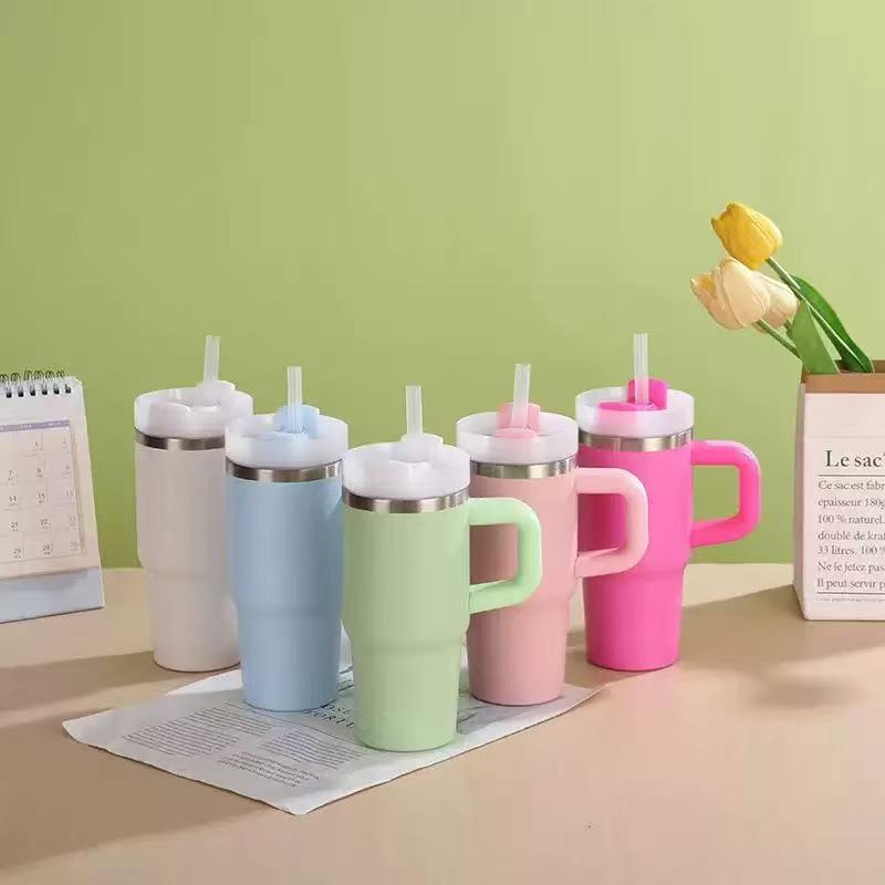 Stanley 14 oz isolierter Becher für das Auto mit Strohhalm