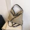 Chic Versatile Tote Bag For Women Spacious Nylon Handbag Ideal For Everyday Use