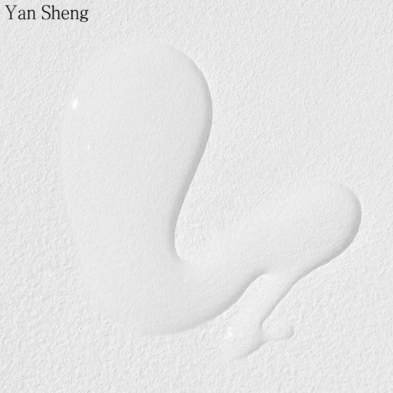 Snail Protein Essence Solution Brightens Skin Color and Shrinks Pores