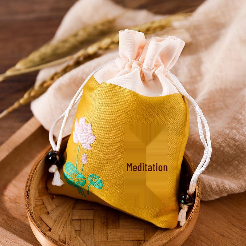 Ping An Cultural Scenic Amulet: Hanfu Style Sachet Pendant for Safety and Luck
