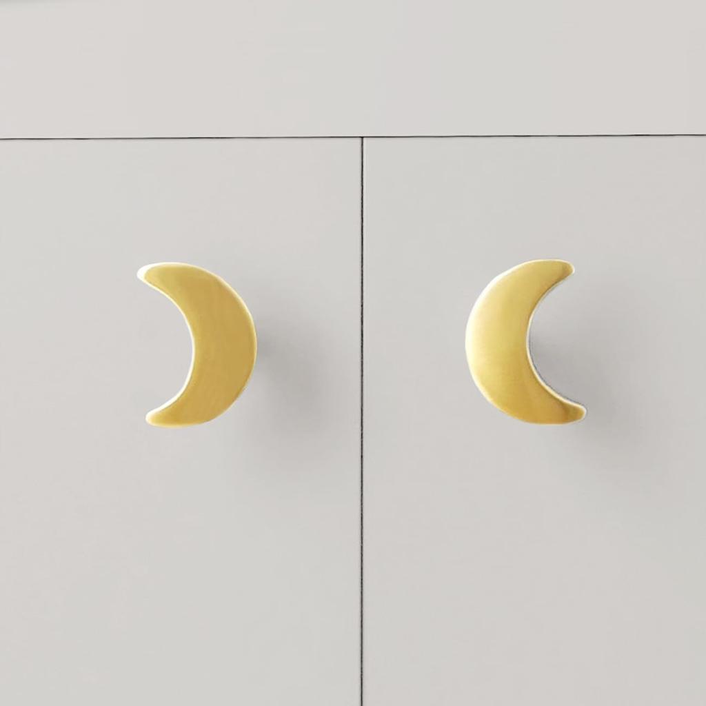 2er-Pack Mondförmige Schrankknöpfe Messing Türknöpfe Dekorative Kommode Schrankgriffe Zuggriffe Schrank Kleiderschrank Möbelbeschläge für Zuhause Küche