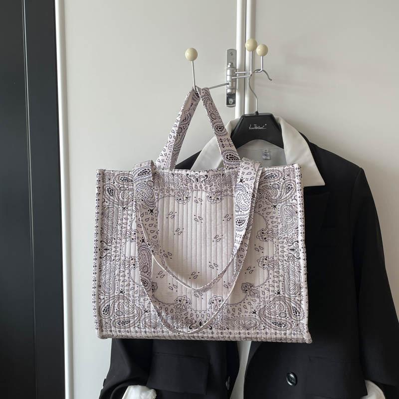 Elegant Vintage Pattern Tote Bag Zipper Closure Square Shoulder Bag Women Large Capacity School Travel Commute Handbag
