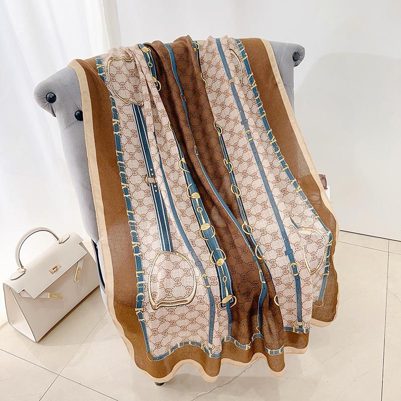Elegant literary and artistic fan, niche creative printed scarf, high-end sense, fashionable temperament, air-conditioned room with shawl outside