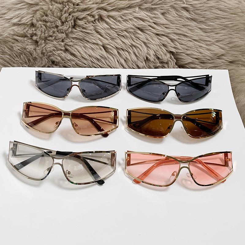 European and American YK hollow sunglasses personalized street shot sunscreen sunglasses new cat eye retro sunglasses women