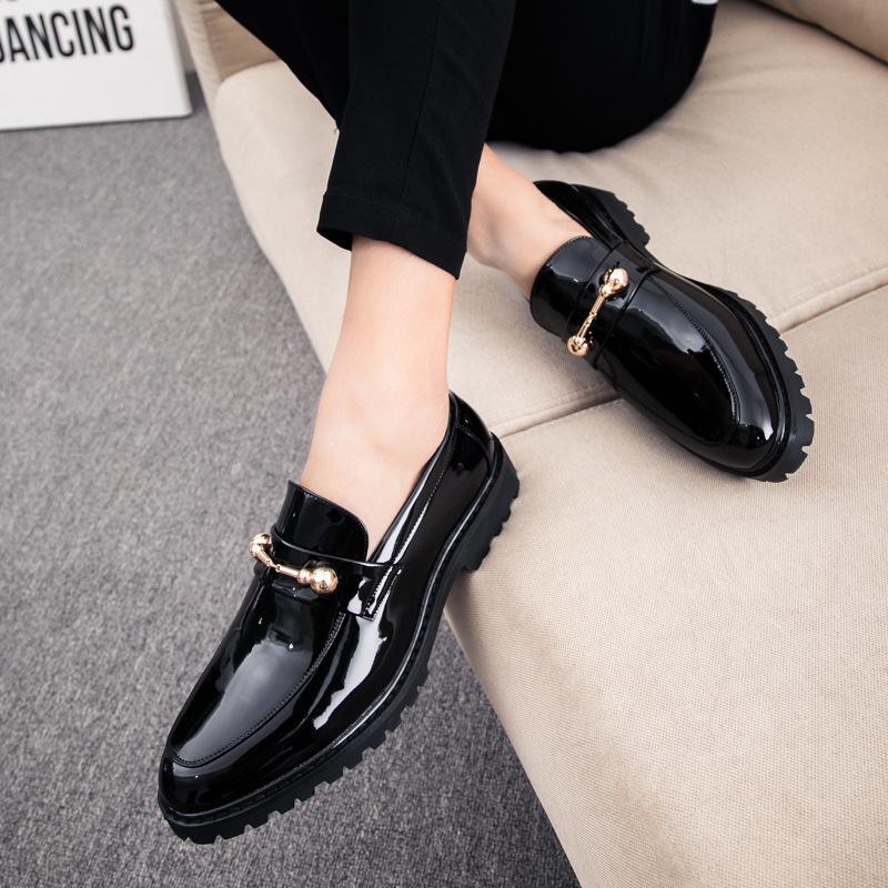 2025 sapatos masculinos de negócios brilhantes roupa formal casual sapatos de tendência britânica couro envernizado realçador versão coreana sapatos de couro masculinos 3166