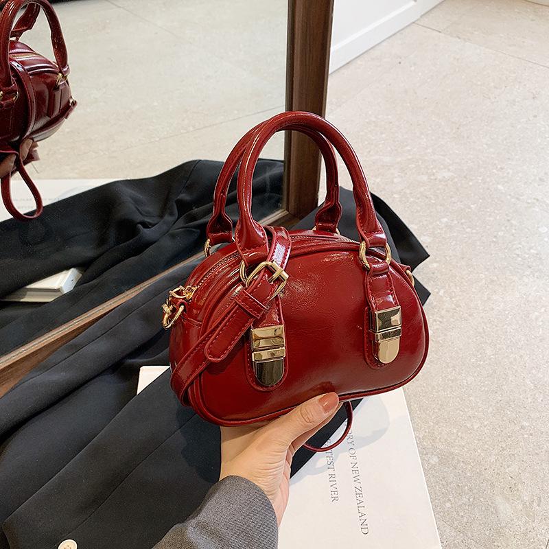 Women's 2025 Spring/Summer Textured Shell Bowling Bag - Versatile Crossbody Handbag